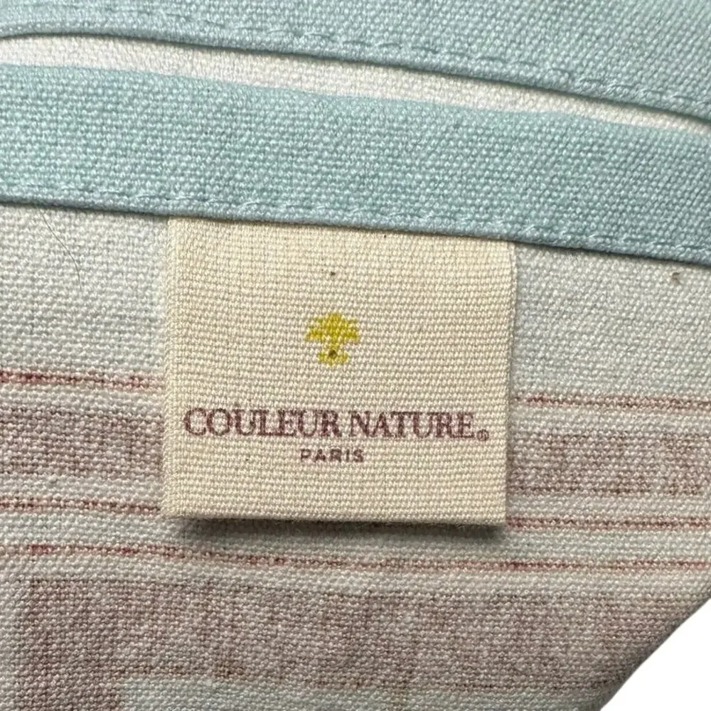 Williams Sonoma Couleur Nature Fraises des Bois (2) placemats and (2) napkins